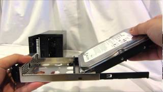 NETGEAR ReadyNAS Quick Installation and Hard Drive Replacement with ToolLess Hard Drive Tray [upl. by Prestige]