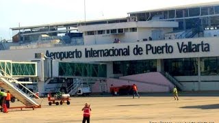 Landing in Puerto Vallartas International Airport PVR  Licenciado Gustavo Díaz Ordaz [upl. by Trinia]