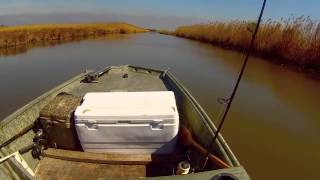 40hp yamaha 2 stroke running shallow [upl. by Eupheemia123]