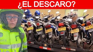 Ya está la Circular aclarando el uso de calcomanías y el color por parte de Mintransporte [upl. by Munro]