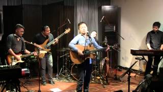 Sandhy Sondoro  Tak Pernah Padam  Mostly Jazz 160912 HD [upl. by Eiral357]