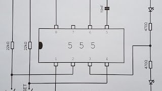 Der 555 Timer als bistabile Kippstufe Breadboard [upl. by Attelrahs]