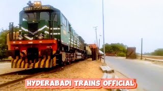 42 Down Karakoram Express Entering Kotri City While Crossing Over River Indus Bridge [upl. by Antipus]