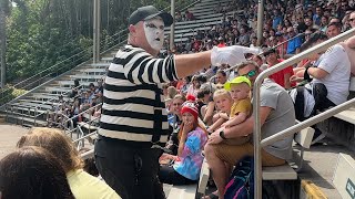 Tom the Seaworld Mime A MustSee Performance [upl. by Lobel839]