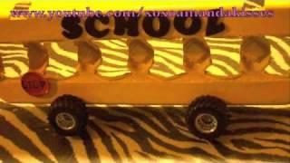 egg carton picture frame diy school bus craft [upl. by Thisbe]