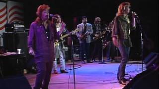 Daryl Hall with Billy Joel and Bonnie Raitt  Everytime You Go Away Live at Farm Aid 1985 [upl. by Seuguh]