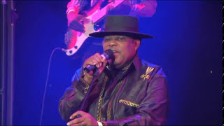 Kanda Bongo Man  Billi Live At Emperors [upl. by Reffinej]