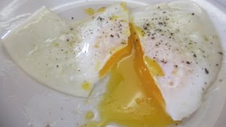 EGG OVER EASY  How to make PERFECT OVER EASY EGGS demonstration [upl. by Nahseez]