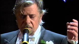 Giancarlo Giannini in Vecchio Frack Omaggio a Domenico Modugno Live con Orchestra Sanremo 2006 [upl. by Ahsenid]