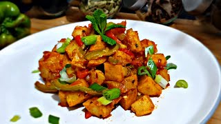 Spicy potatoes batata hara recipe طريقه تحضير بطاطس حاره مثل المطاعم [upl. by Hajile]