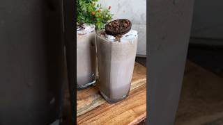 Oreo shake  Oreo milk shake shorts oreoshake milkshake trending homemaderecipe [upl. by Tymes579]