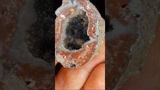 Druse mit schwarzen und weißen Kristallen druse  geode Kristalle kristall [upl. by Nahej58]