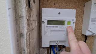 How to read the E470 Landis  Gyr electric meter [upl. by Oker]