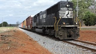 HD NS 2549 leads NS Train G66 in Newnan GA [upl. by Hoo]