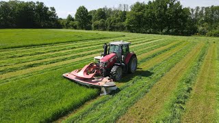 FAUCHE AVEC UN ENSEMBLE FULL RED Massey 6713 Kuhn GMD 3525 F et Kuhn GMD 3110 [upl. by Dami365]