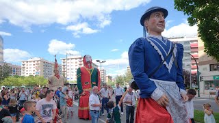 Donibaneko erraldoiak Gigantes de San Juan Pamplona · Iruñea [upl. by Tupler]