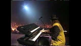 Toto  Live in Paris  Hold The Line  full extended version [upl. by Ydnyl]