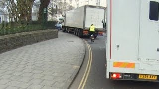 HGV Cornering dangers [upl. by Rabah]