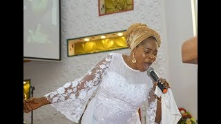 Tope Alabi Eulogizing the KING of kings [upl. by Nirrol]