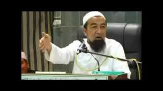 Ustaz Azhar Idrus UAI  Mufti Perlis Wahabi Bodoh Nak Kena Lempang [upl. by Esenahs32]