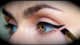 Quick amp Easy Perfect EYELINER Tutorial [upl. by Alathia]