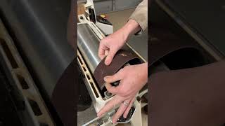 How easy is it to change the sandpaper on the JETTOOLSUSA drum sander This easy [upl. by Ailsun]