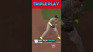 Increíble TRIPLE PLAY mlb tripleplay beisbol mannymachado shorts [upl. by Esirehc]