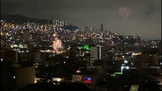 ALBORADA MEDELLÍN 2022 Así se vive la fiesta en los barrios de medallo [upl. by Oetomit]