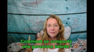 Comment se comporte une personne timide en amour que ressens une personne timide [upl. by Norra]