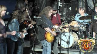 Levon Helm Band w Warren Haynes  quotI Shall Be Releasedquot  Mountain Jam IV  6108 [upl. by Rotkiv191]