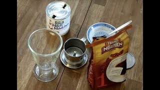 Zubereitung Vietnamesischer Kaffee  Ca Phe Sua Da [upl. by Naes]