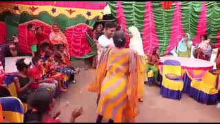 Tumi Jodi Bou Bhav Ami Hobo Sali Bengali song Shaadi wala dance please subscribe like video dance [upl. by Esilegna]