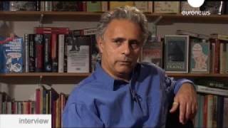 Hanif Kureishi Un mundo puro conduce al fascismo [upl. by Arocahs]