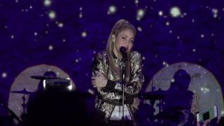 Shakira  Toneladas live from Barcelona [upl. by Koal]