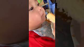 长大后再也吃不到稀饭味的蛋糕了😂 小吃货 我的小萌娃 荫娃 人类幼崽 baby [upl. by Sadiras184]