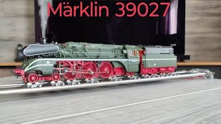 Märklin 39027 Ho 4K 360° Dampflok [upl. by Ahsirkal]