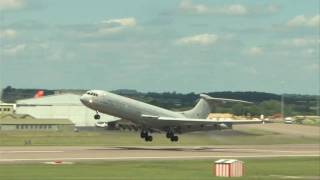 Vulcan amp VC10 Formation Brize Norton 2009 HD [upl. by Aisel]