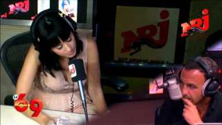 Katy Perry revient sur les clips de Lady Gaga  Le 69 NRJ [upl. by Lerrehs]