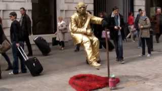 The Floating and Levitating Man Covent Garden London Street Performer [upl. by Nnyladnarb]