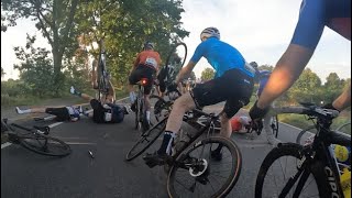 CYCLASSICS CRASH 60KM RUNDE 2024 hamburg rennrad unfall Cyclassics [upl. by Arlee]