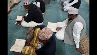 Kenya  les musulmans se préparent pour le Ramadan [upl. by Ettenig121]