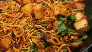 Mee Goreng Mamak Very simple recipe  Malaysian Stir Fried Noodles [upl. by Olympia]