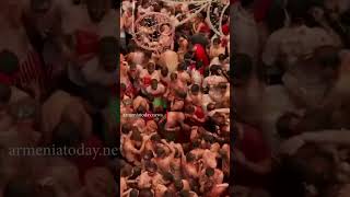 Իսպանիայում La Tomatina ամենամյա փառատոնի ընթացքում հազարավոր մարդիկ միմյանց վրա լոլիկներ են նետել [upl. by Cott]