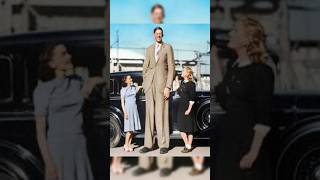 World’s tallest man Robert Wadlow [upl. by Endaira563]