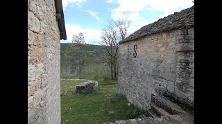 La Chaumette vestige dun habitat caussenard en Lozère [upl. by Ole]