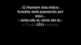 O homem mãos furadas Irmãos levitas Playback com letra [upl. by Borchers351]