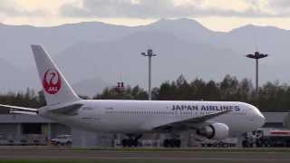 とかち帯広空港 JAPAN AIRLINES BOEING767300 JA8364 [upl. by Mcdougall]