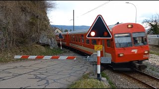 Bahnübergang Glovelier CH  Swiss Railroad Crossing [upl. by Nnateragram]