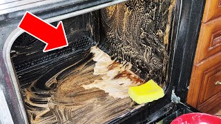 How to Clean Your Oven with Baking Soda and Vinegar  Cleaning an Extremely Dirty Oven [upl. by Lind616]