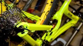 Turner DHR downhill bike  Limited edition  neon yellow [upl. by Nettie]